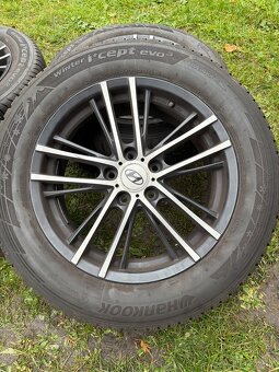 Zimní alu kola 5x114,3 225/60R17 - 3