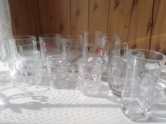 Staré hospodské půllitry a štuce . - 3