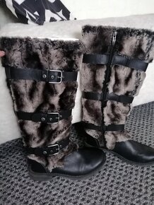 Prodám kozačky Tamaris vel. 39 - 3