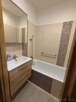 Spolubydlící do samostatného pokoje - 3