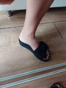 Krásne pantofle na léto na mechovce - 3