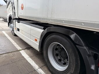 Prodám tahač Volvo FH 460 klasika 76700Km - 3