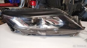 Světlo L200 Triton 19- - 3