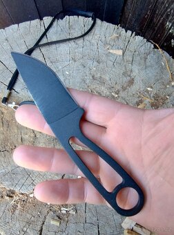 Neck knife - 3