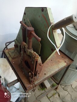 Pila na kov - 3