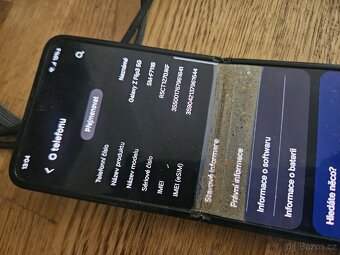Samsung FLIP 3 poškozený, jen volat - 3