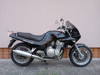 SUZUKI GSX 1100 G - 3