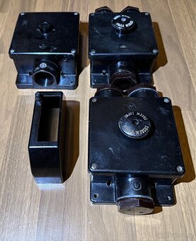 Staré bakelitové elektro vypínače tah - stisk - 3