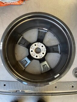 Originální disk Audi RS3 R19 - 3