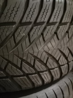 225/45R17 ZIMNÍ PNEUMATIKY GOODYEAR RUNFLAT - 3