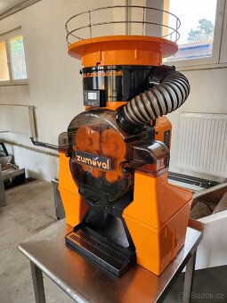 Automatický lis na citrusy Zumoval FastTop - 3