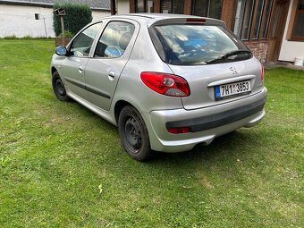 Prodám Peugeot 206+ 1,4i 54kW r.v.2011 - 3