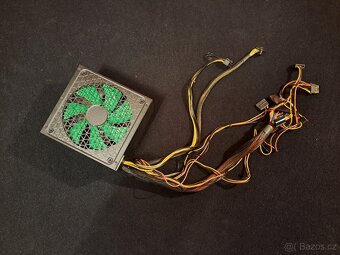 Prodám zdroj EVOLVEO FX-550 (550 W). - 3
