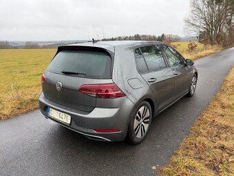 Volswagen e-Golf 100kW FCL/TČ/VIRTUAL/KESSY/DPH - 3