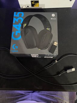 Herní bezdrátová sluchátka logitech g435 - 3