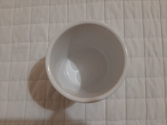 Keramická dóza. Bílá, lesklá. 1,75 l - 3