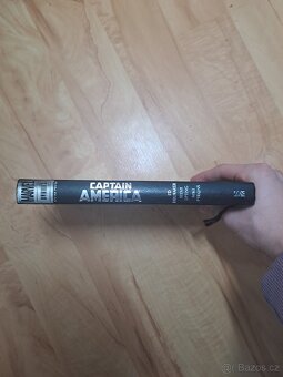 Capitain amerika Omnibus kniha první - 3