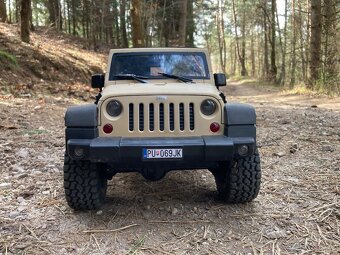 Jeep Wrangler Rubicon JK 3 door 2012 1/10 Scale - 3