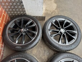 Alu 18" 5x112,škoda Procyon , letní 75%, KaroQ - 3