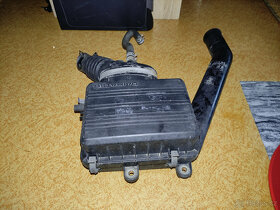 Box na vzduchový filtr pro Daihatsu Charade G100 - 3