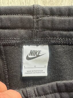 Nike pánské tepláky nové velikost L - 3