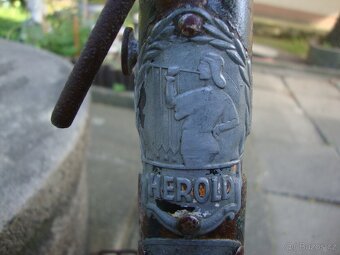 Starožitné historické jízdní kolo bicykl Herold rok 1942 na - 3