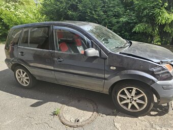 Ford fusion - 3