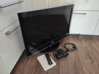 Televize LG 32LH4000 - 82 cm + DVB-T2 set top box - 3