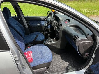 PEUGEOT 206 1.1i NAJETO POUZE 90.000km - 3
