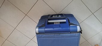 Prodám použitou ARB lednici , 60 L, 12 V / 24 V / 220 - 3
