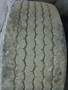 Prodej pneu Michelin 425/65 R 22,5 - 3