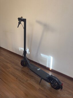 Elektrokoloběžka Xiaomi Mi Scooter Pro 2 - 3