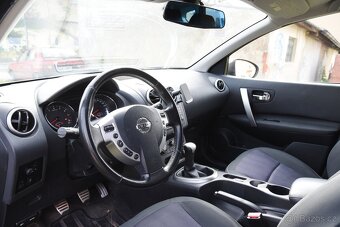 Nissan Qashqai 1,6 benzín +2 - 3