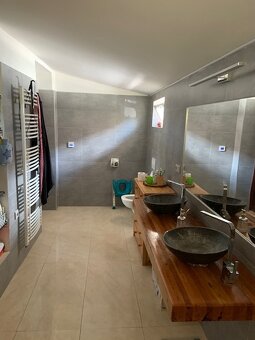 Prodej RD 6+kk Drnholec o 298 m2 před dokončením rekonstrukc - 3