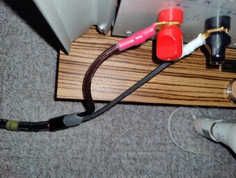 Furutech Evolution II spikers. (2 m.) - 3