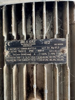 Třífázový elektromotor 400V 3kW 950ot - 3