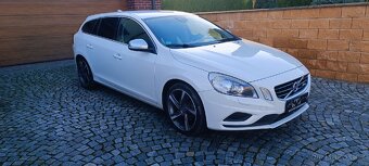 Volvo V60 2.0 diesel D3 120kw, 5 válec, r-design, MANUÁL - 3