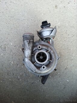 FORD S-MAX 103KW TURBO , VOLVO V50. - 3