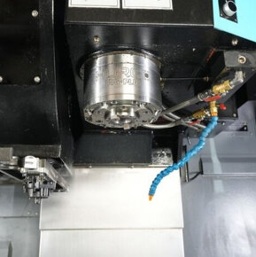 Obráběcí centra - vertikální VMX 42 i - 3