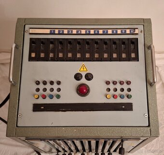 Retro divadelná technika z roku 1976, výrobné č. 6 - 3