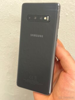 Samsung Galaxy S10 128GB Černý - 3