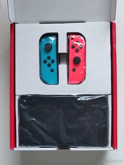 Nintendo Switch OLED TOP STAV - 3