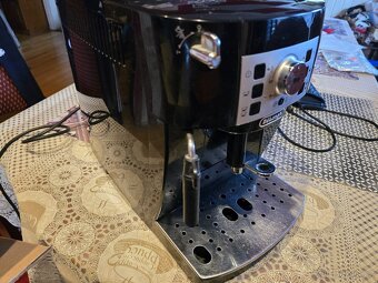 Funkční Kávovar DeLonghi - 3