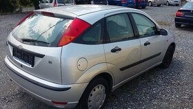 ford focus 1.6 16v rv2002 - 3