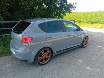 P: Seat Altea - 3