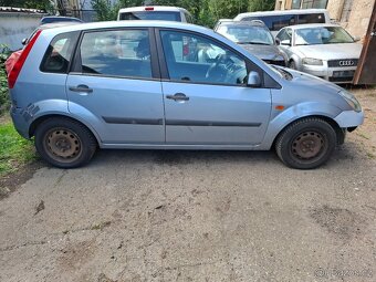 Fiesta benzín momentálně je bez stk - 3