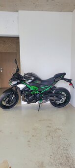 KAWASAKI Z900 (2025) - 3