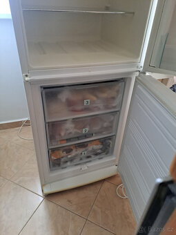 Kombinovaná lednice s mrazákem Liebherr - 3