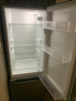 KOMBINOVANÁ LEDNICE - 3