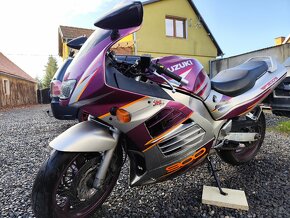 Suzuki RF 900r - 3